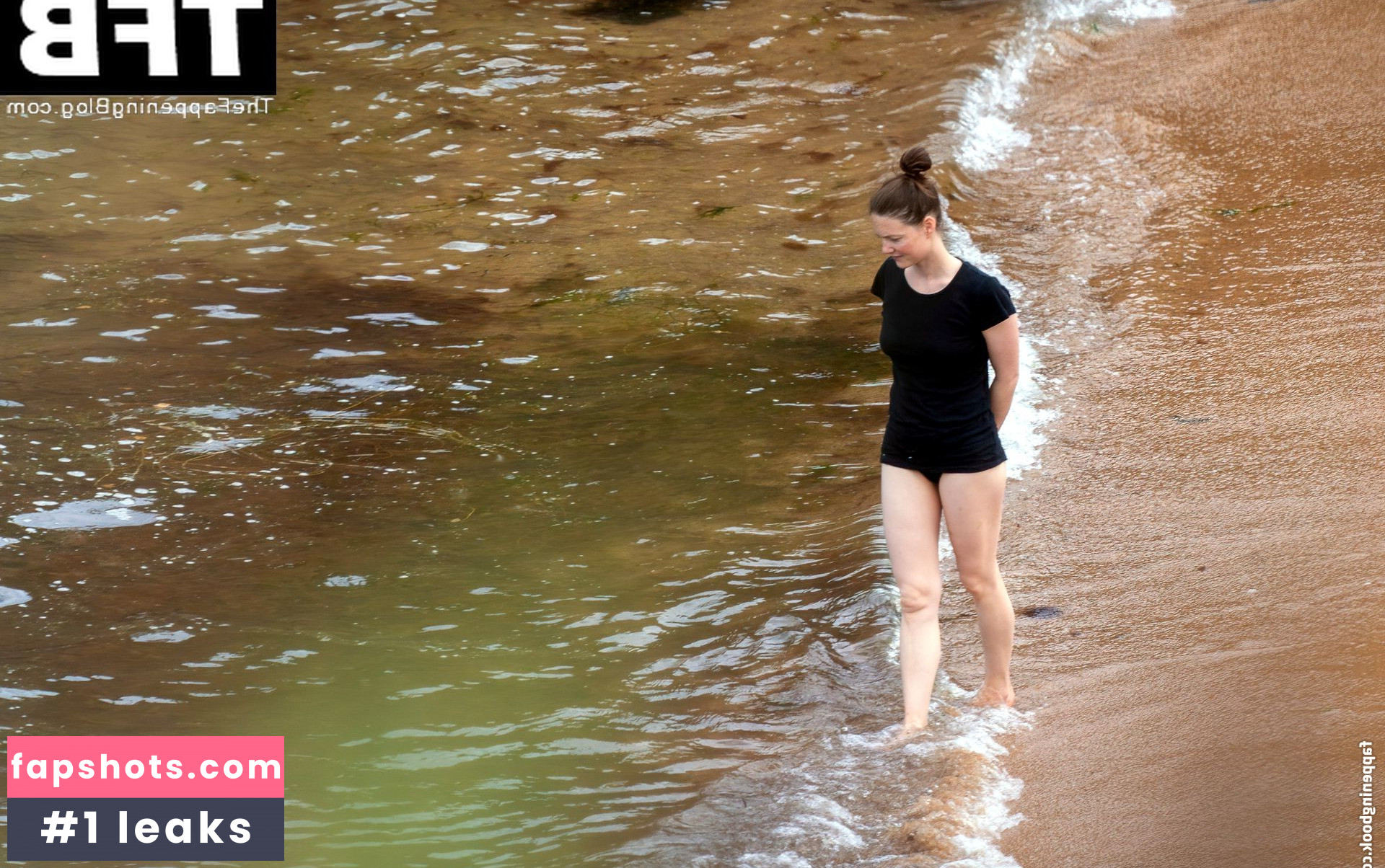 Holliday Grainger Nude Leaks OnlyFans Photos #25 - LeakJerk