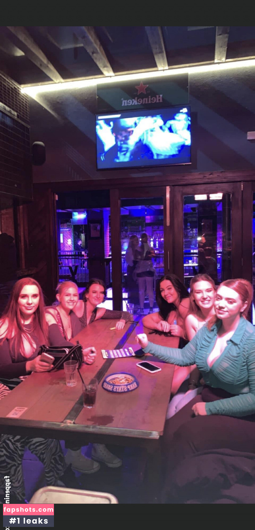 Hollie H gallery photo #11