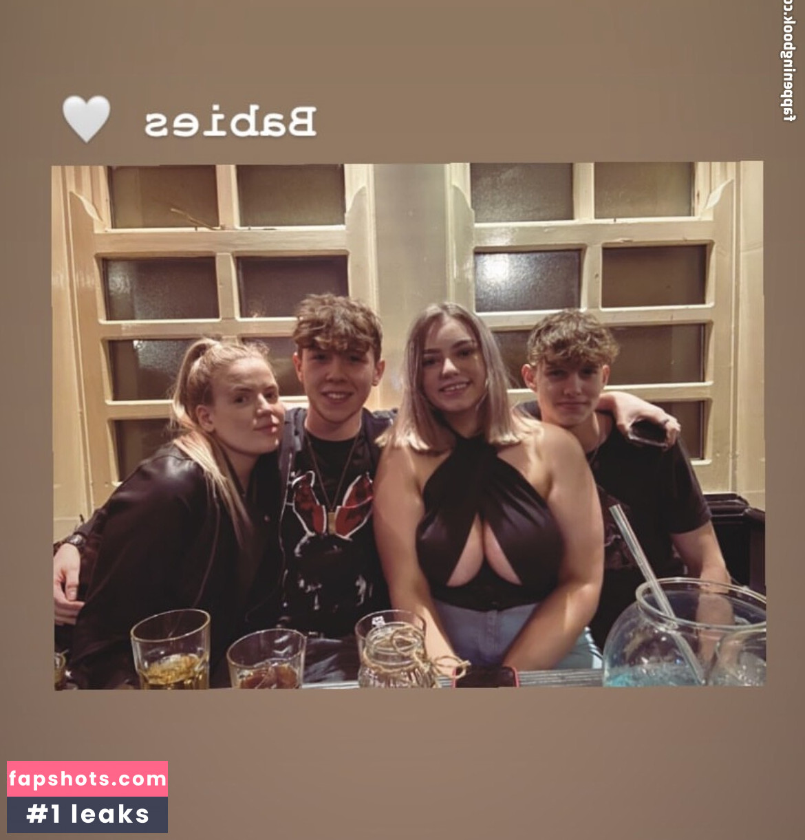 Hollie H gallery photo #21