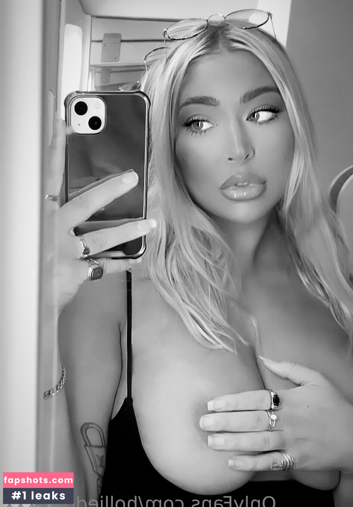 Hollie M Parsons gallery photo #21