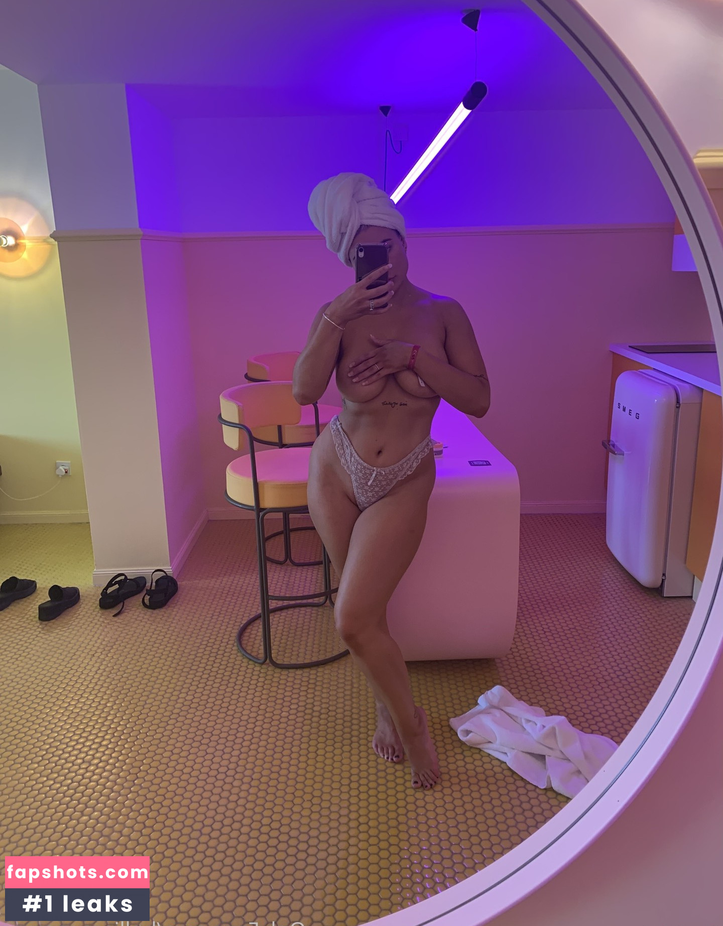 Hollie M Parsons gallery photo #46