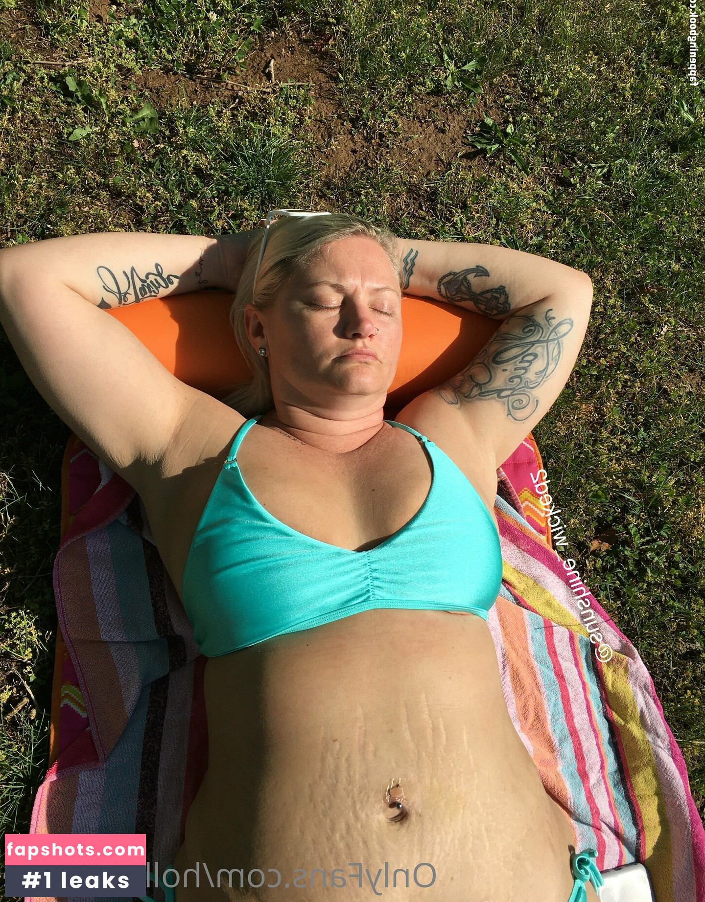 holliess1free gallery photo #30