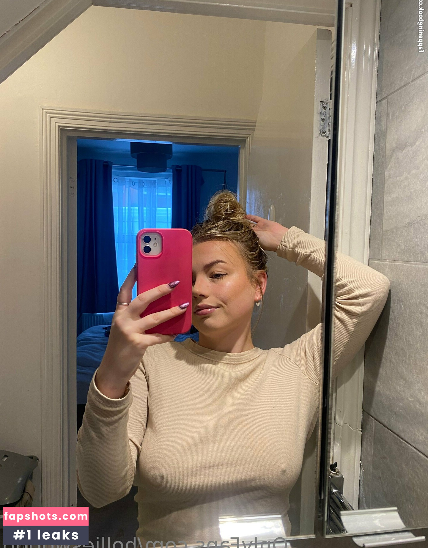 holliesworldd Filtración Desnuda OnlyFans Foto #2 - Fapshots