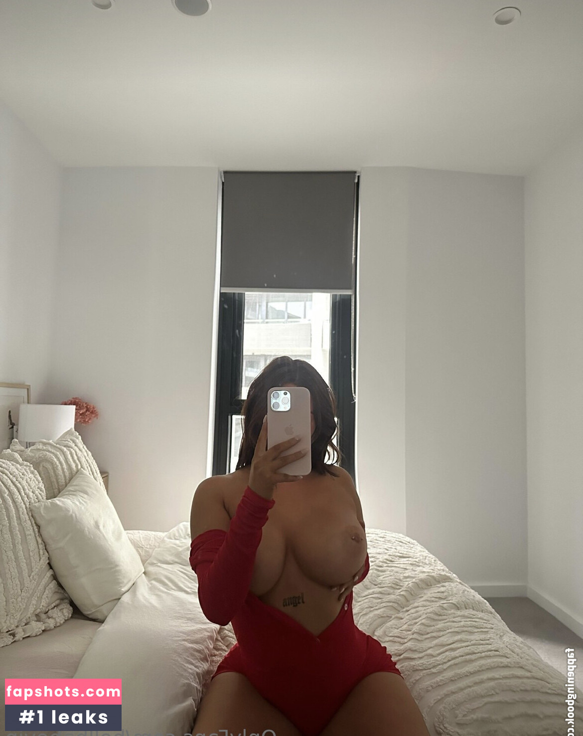 Holly Costello Nude Leaks OnlyFans Photos #14 - LeakJerk