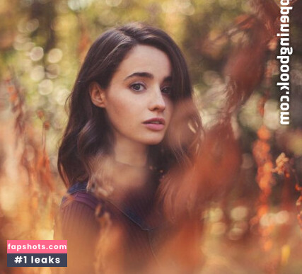 Holly Earl gallery photo #17