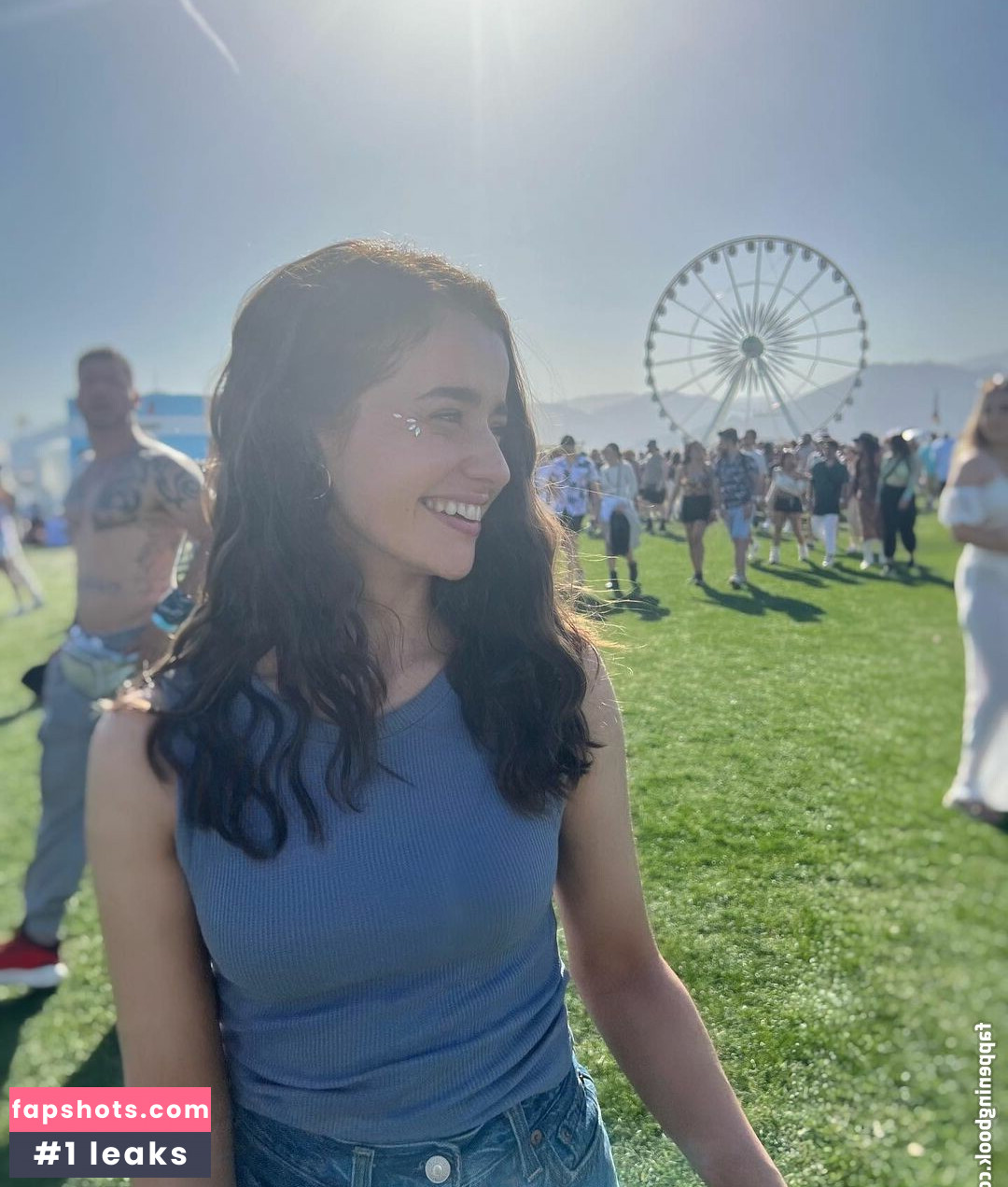 Holly Earl gallery photo #10