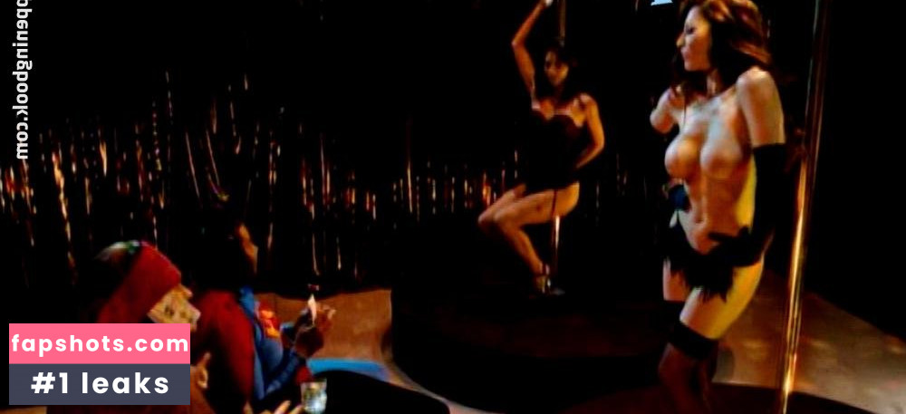 Holly Eglington gallery photo #23