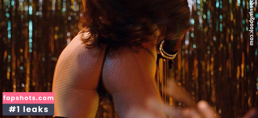 Holly Eglington gallery photo #25