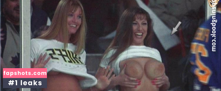 Holly Eglington gallery photo #28