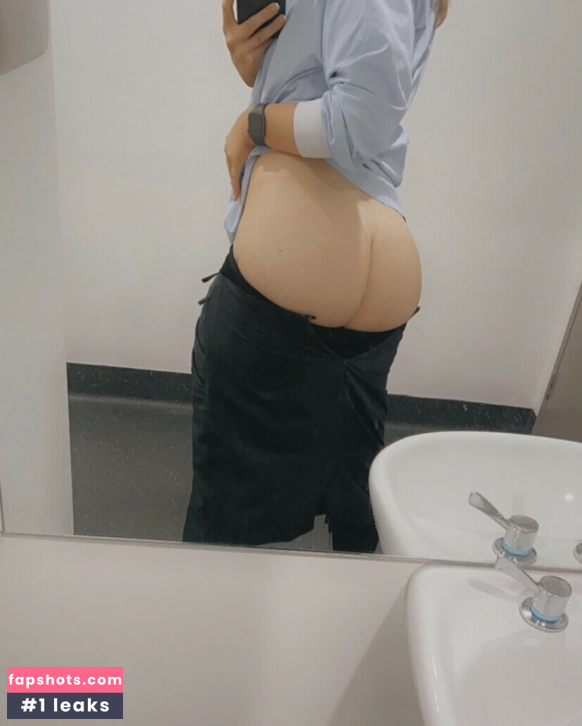 Holly Gunn gallery photo #11