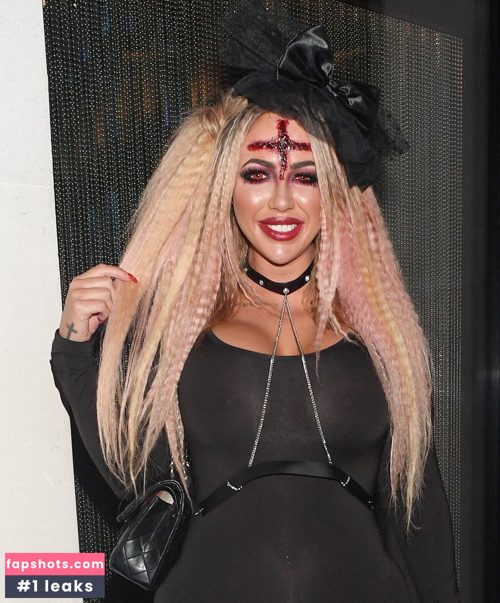 Holly Hagan gallery photo #135