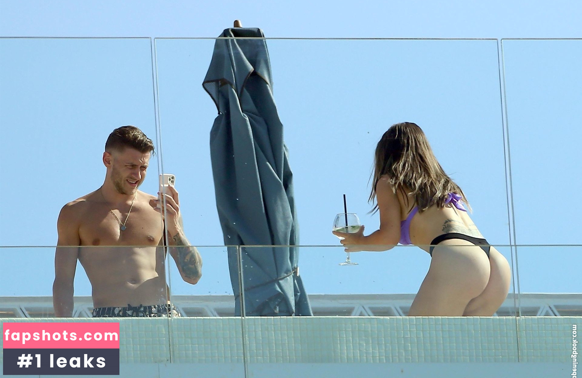 Holly Hagan gallery photo #93