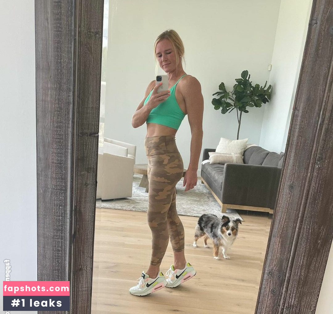 Holly Holm gallery photo #40