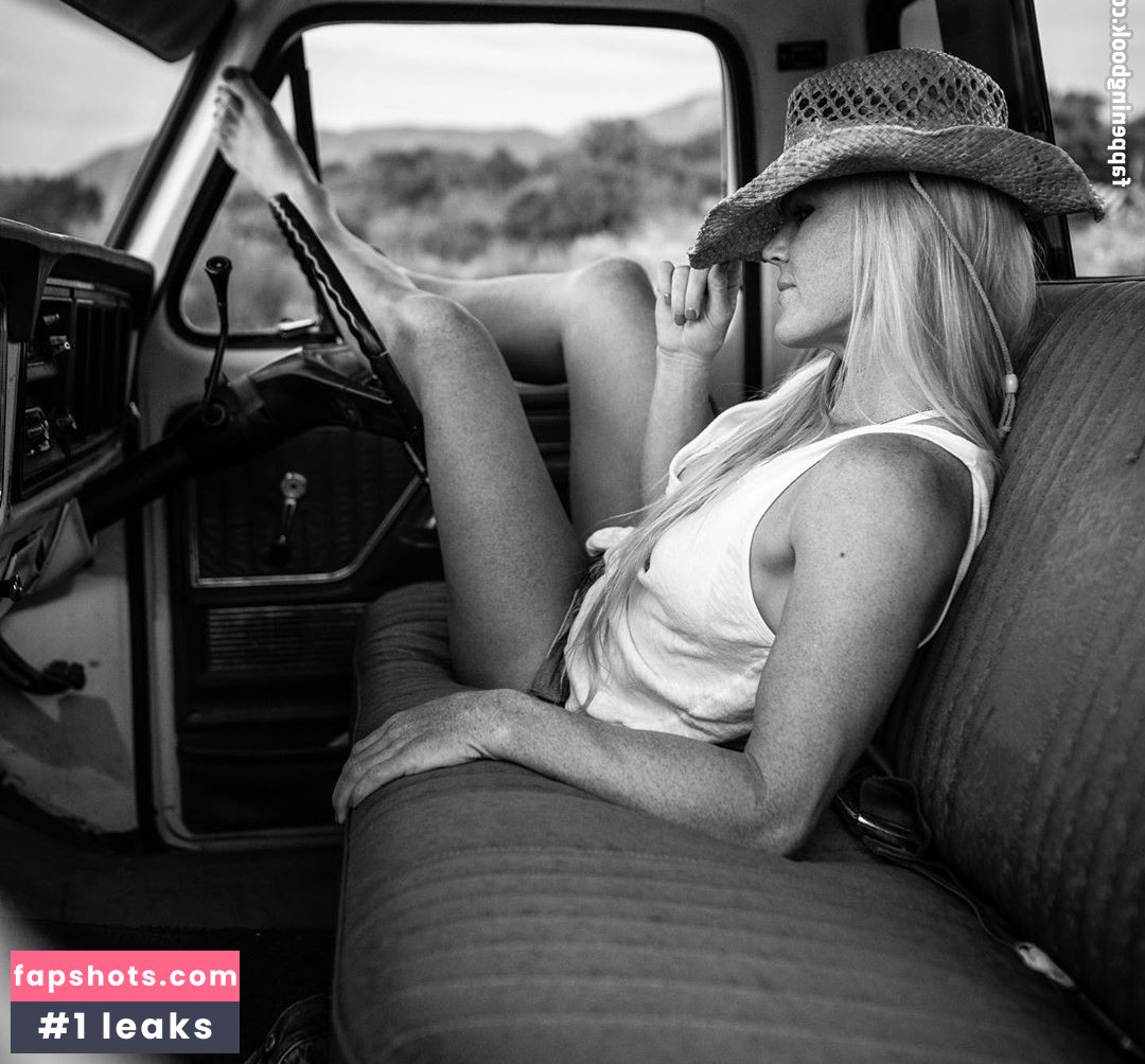 Holly Holm Nahé úniky fotek pouze od fanoušků #81 - Fapshots