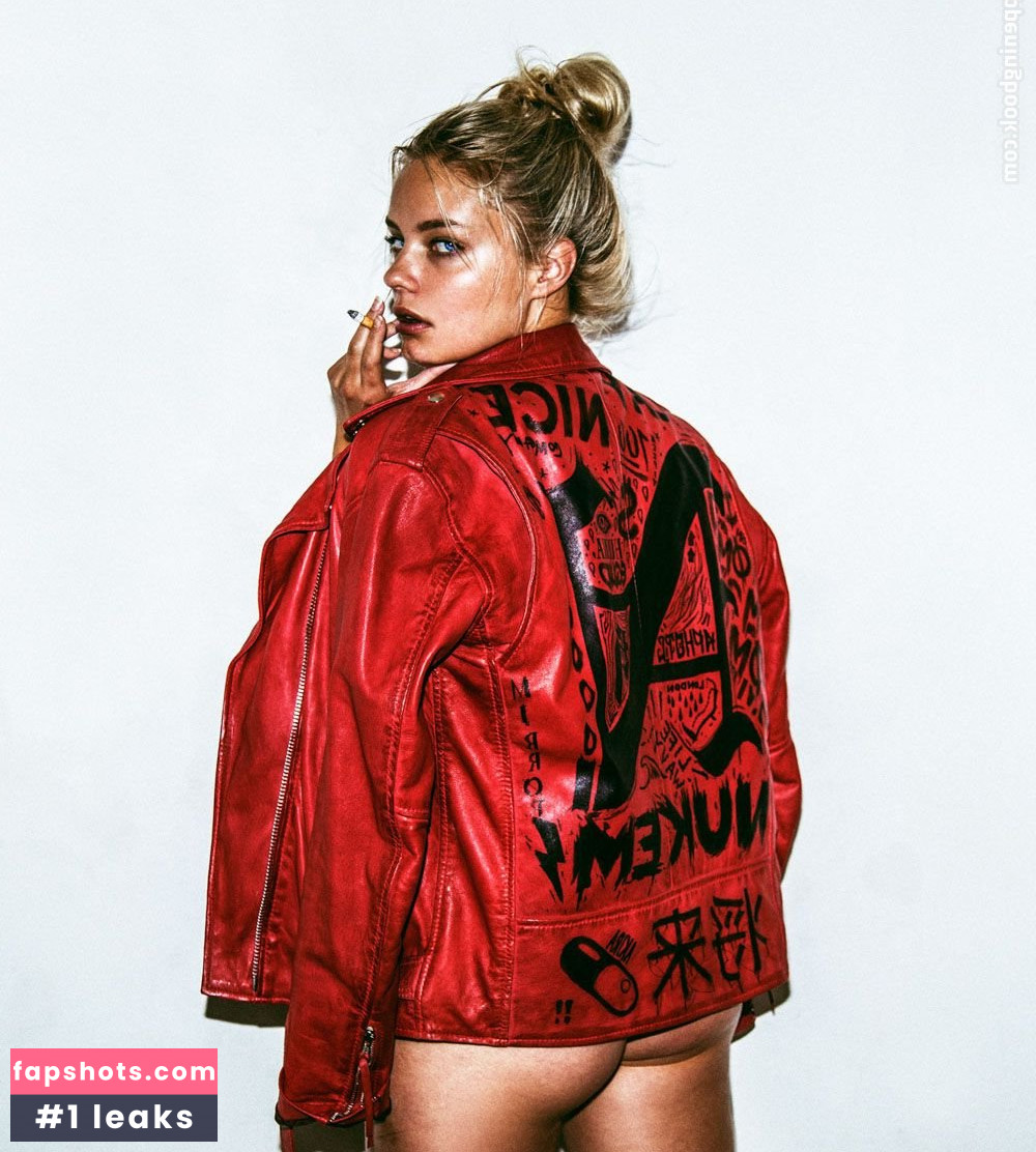 Holly Horne gallery photo #36