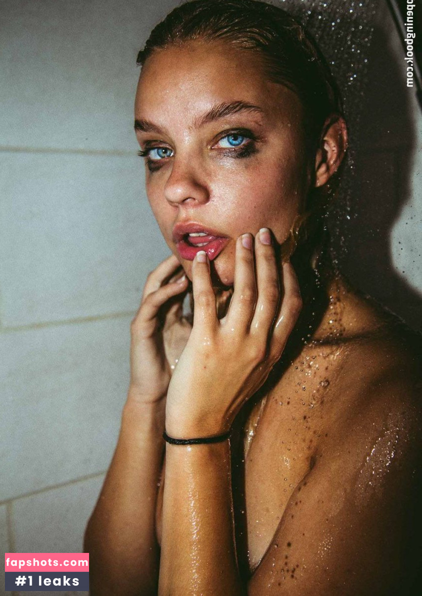 Holly Horne gallery photo #37