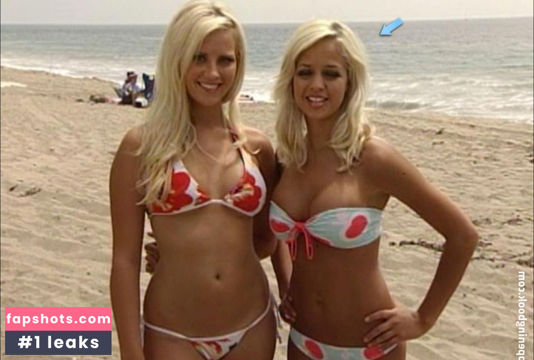 Holly Huddleston gallery photo #13