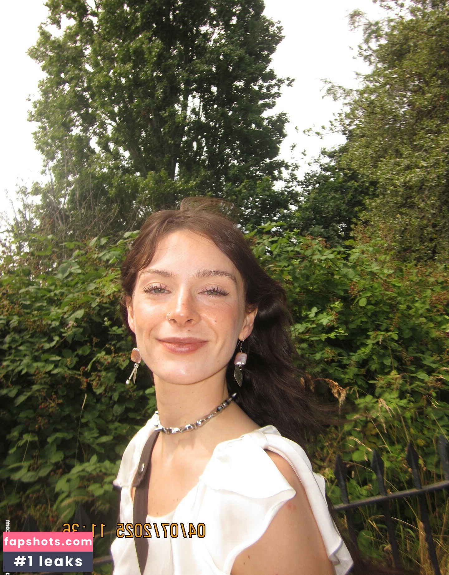 Holly Humberstone gallery photo #6