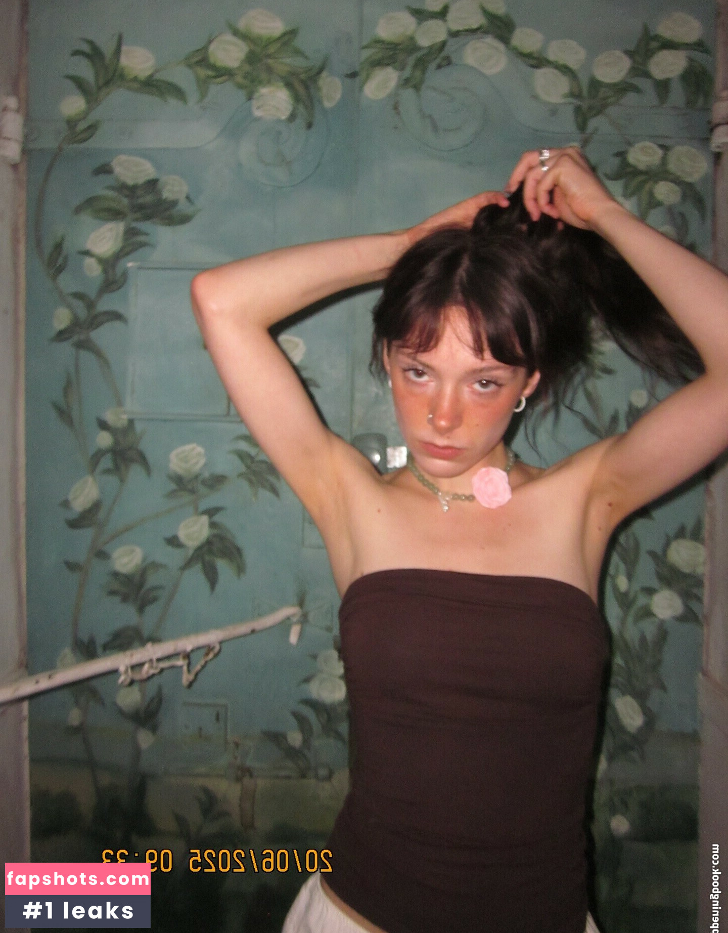 Holly Humberstone gallery photo #10