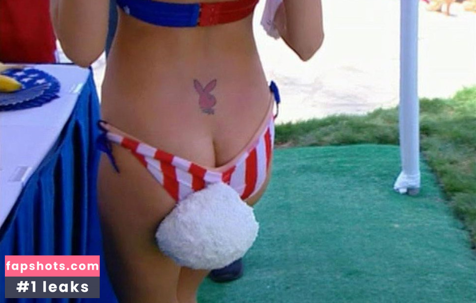 Holly Madison gallery photo #216