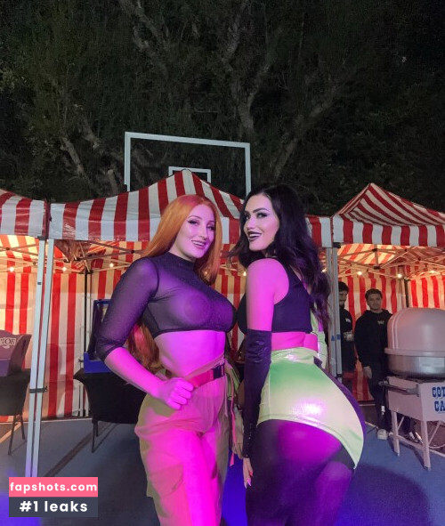 Holly Wolf gallery photo #1485