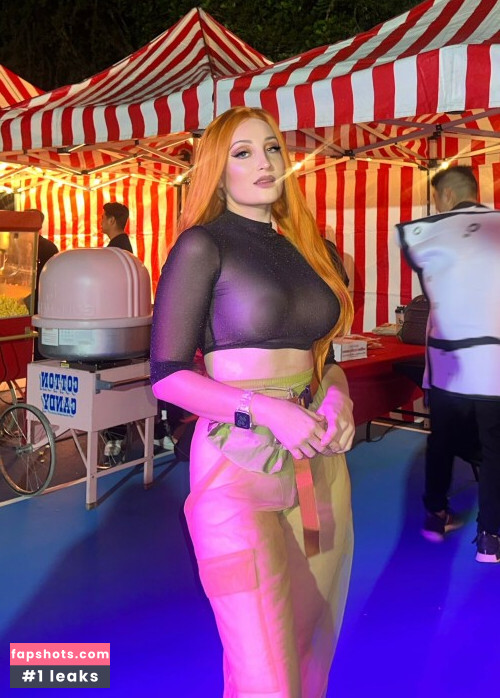 Holly Wolf gallery photo #1494