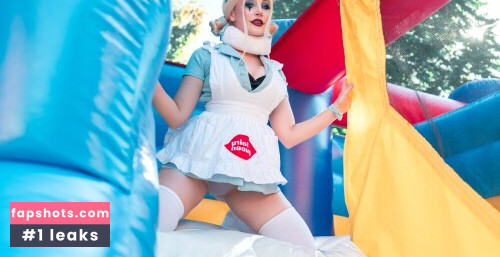 Holly Wolf gallery photo #1520