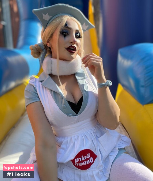 Holly Wolf gallery photo #1524