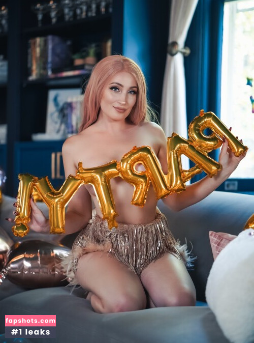 Holly Wolf gallery photo #1595