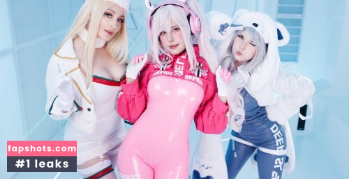 Holly Wolf gallery photo #1760