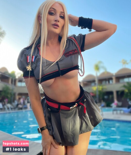 Holly Wolf gallery photo #1950