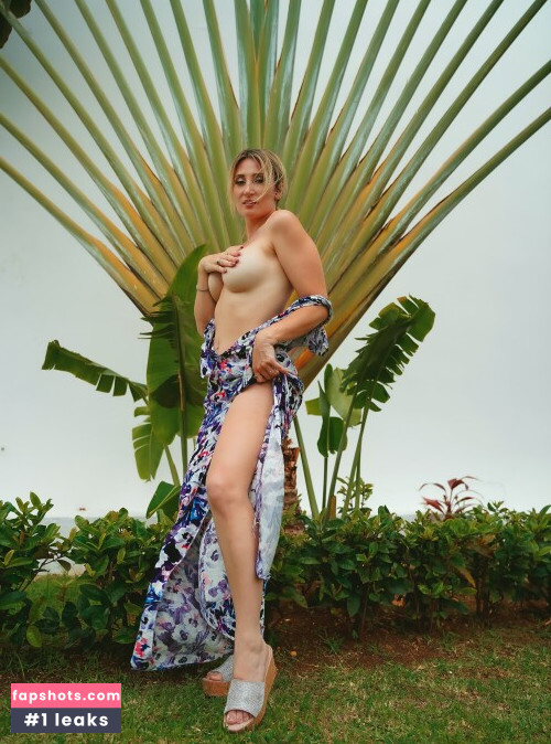 Holly Wolf gallery photo #2096