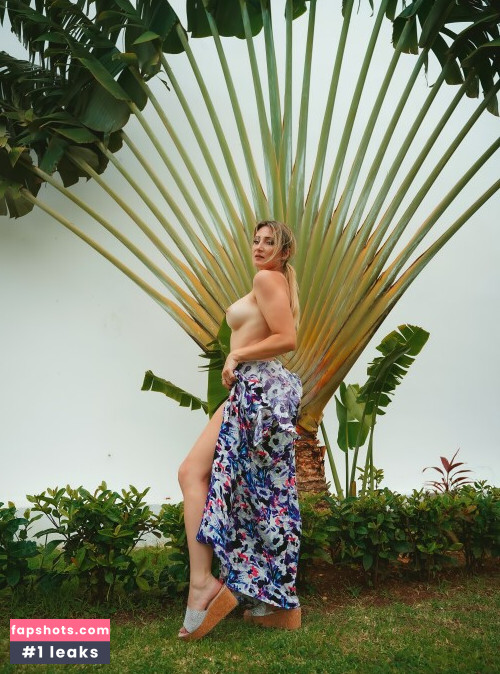 Holly Wolf gallery photo #2106