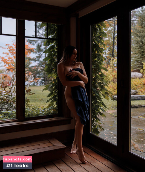 Holly Wolf gallery photo #2356