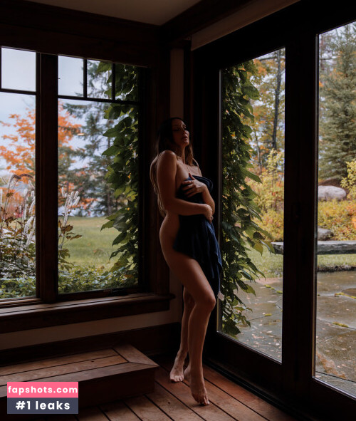 Holly Wolf gallery photo #2357