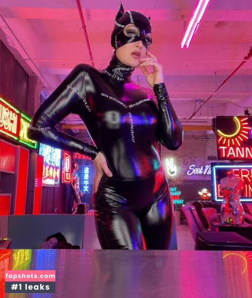 Holly Wolf gallery photo #2385