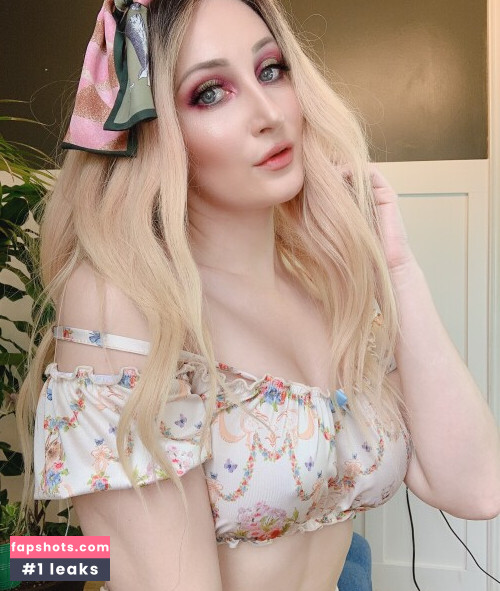 Holly Wolf gallery photo #2738