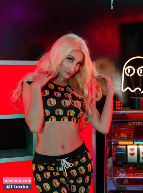 Holly Wolf gallery photo #3023