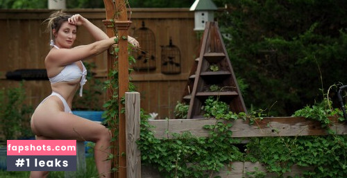 Holly Wolf gallery photo #3142