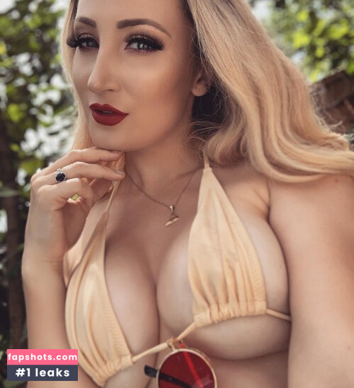 Holly Wolf gallery photo #3219