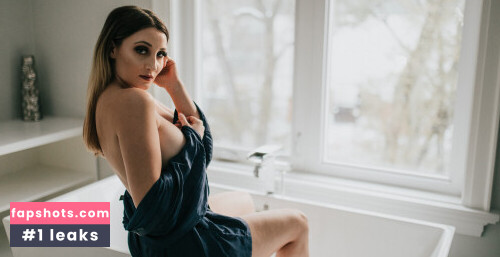 Holly Wolf gallery photo #3509