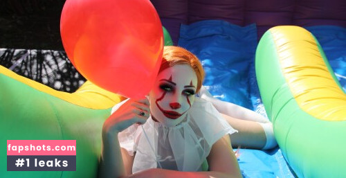 Holly Wolf gallery photo #3640