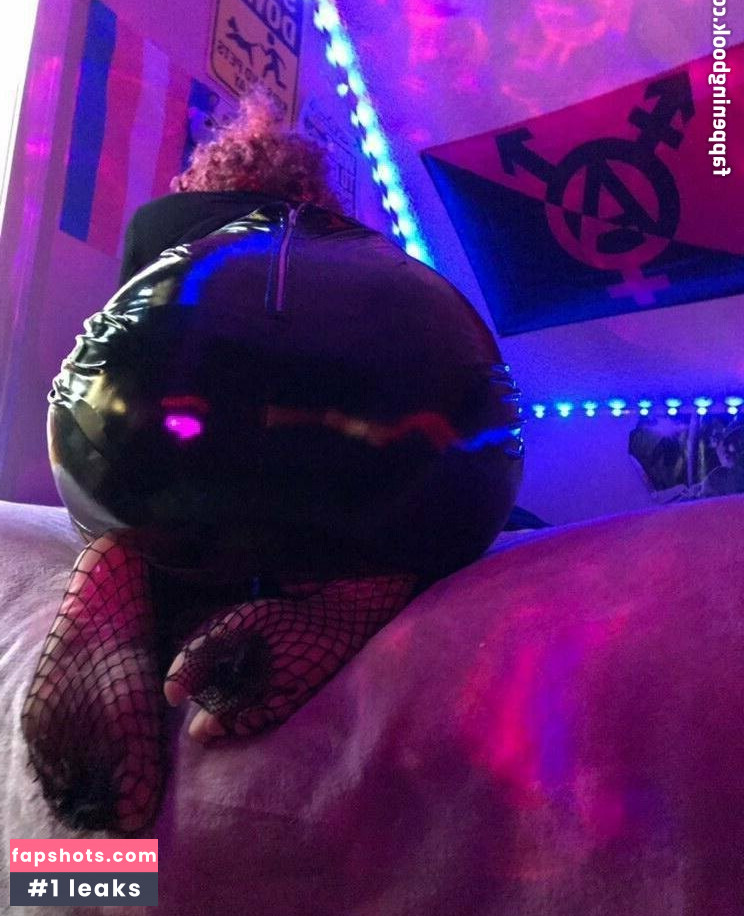 hollyleafz gallery photo #2