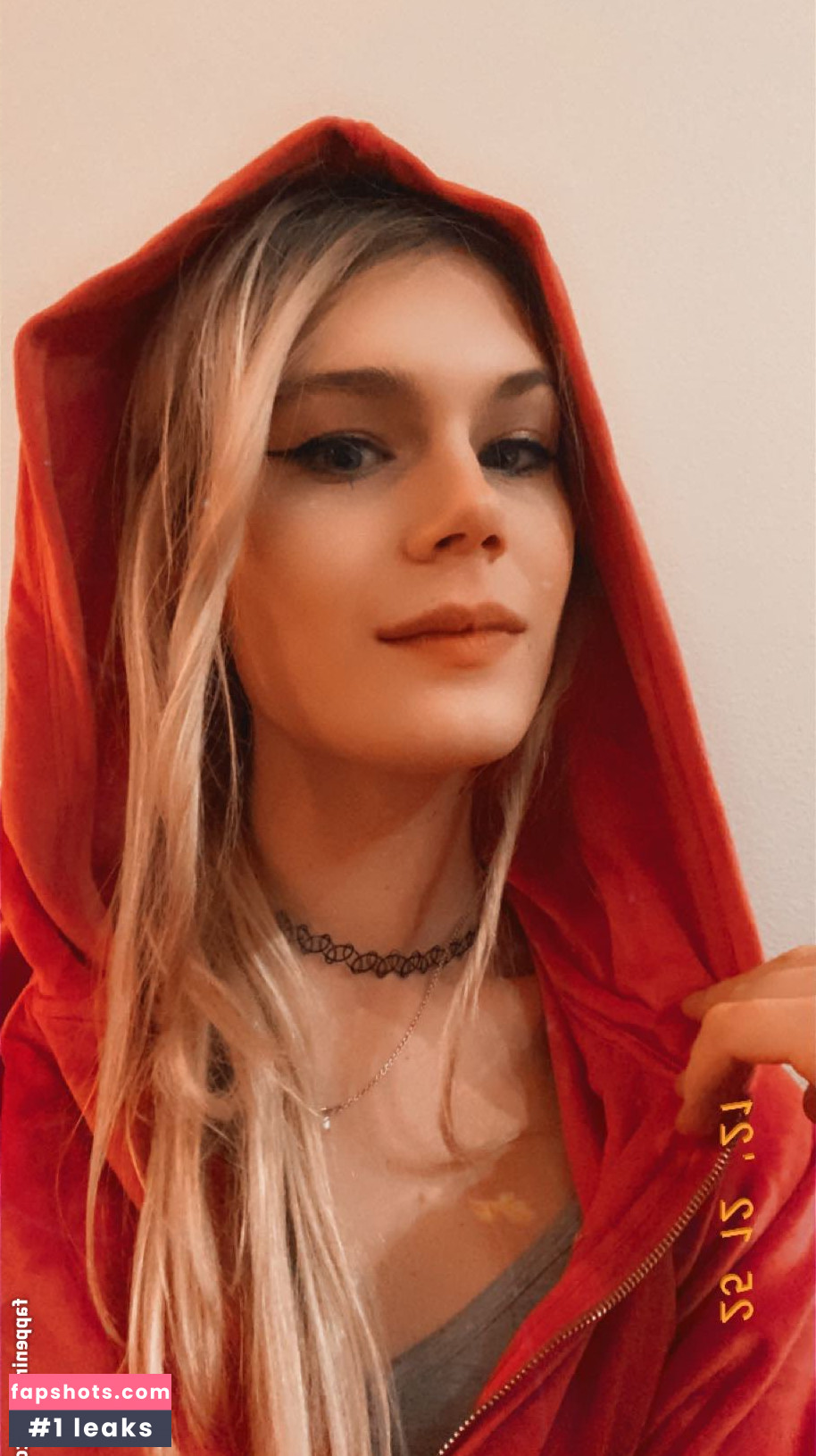 Holographicmuse gallery photo #2