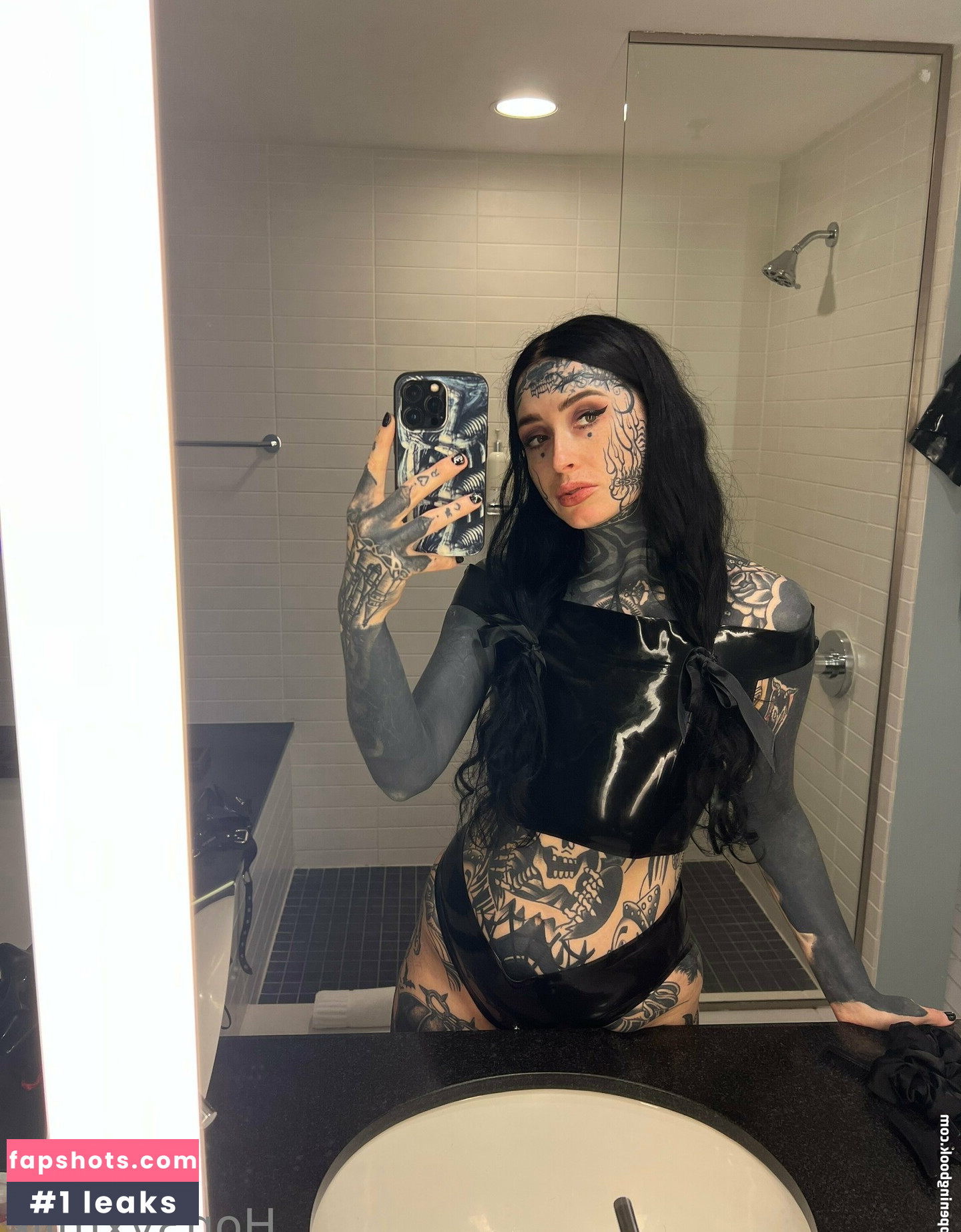 Hon3yxmilk gallery photo #24