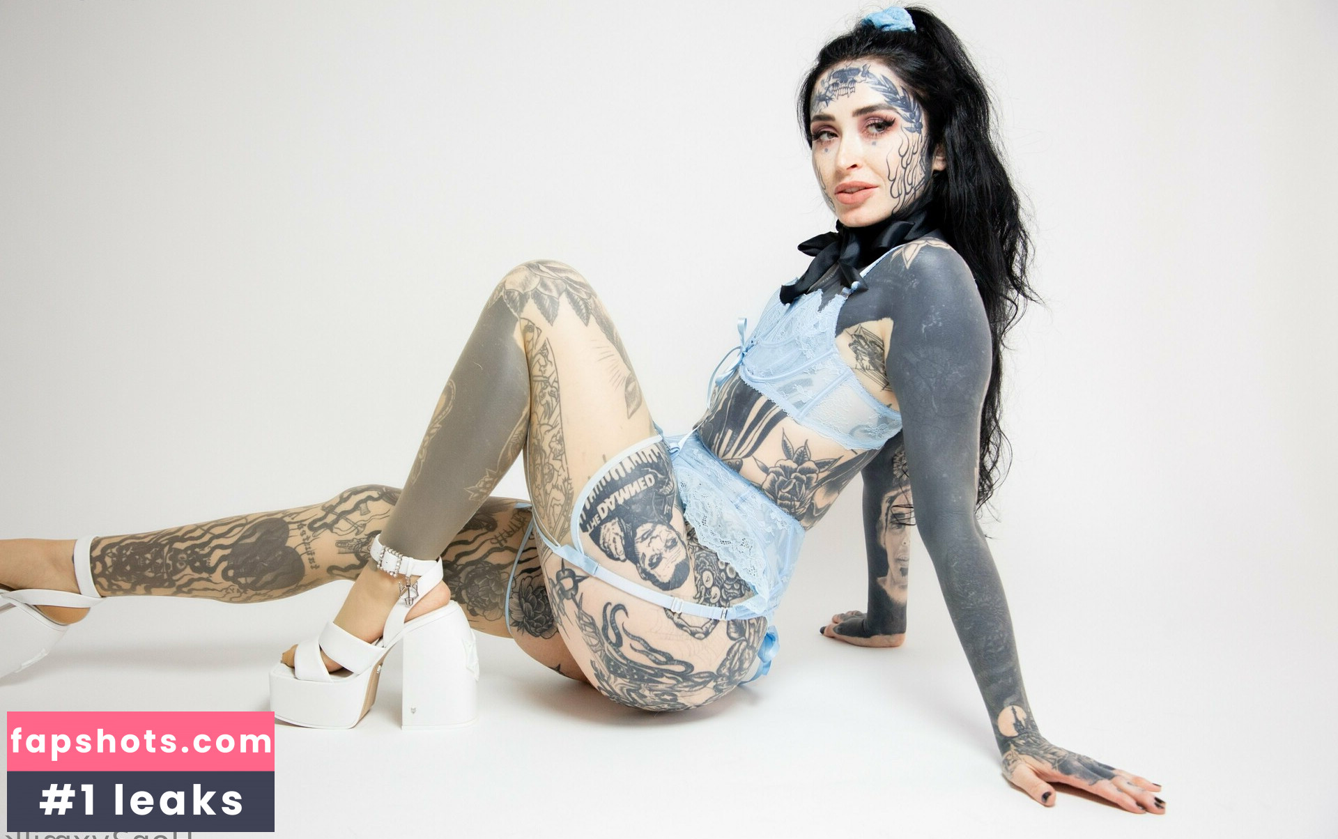 Hon3yxmilk gallery photo #28