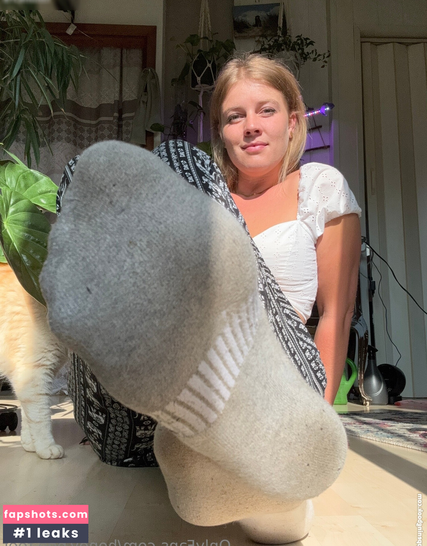 honey.bee.feet gallery photo #9