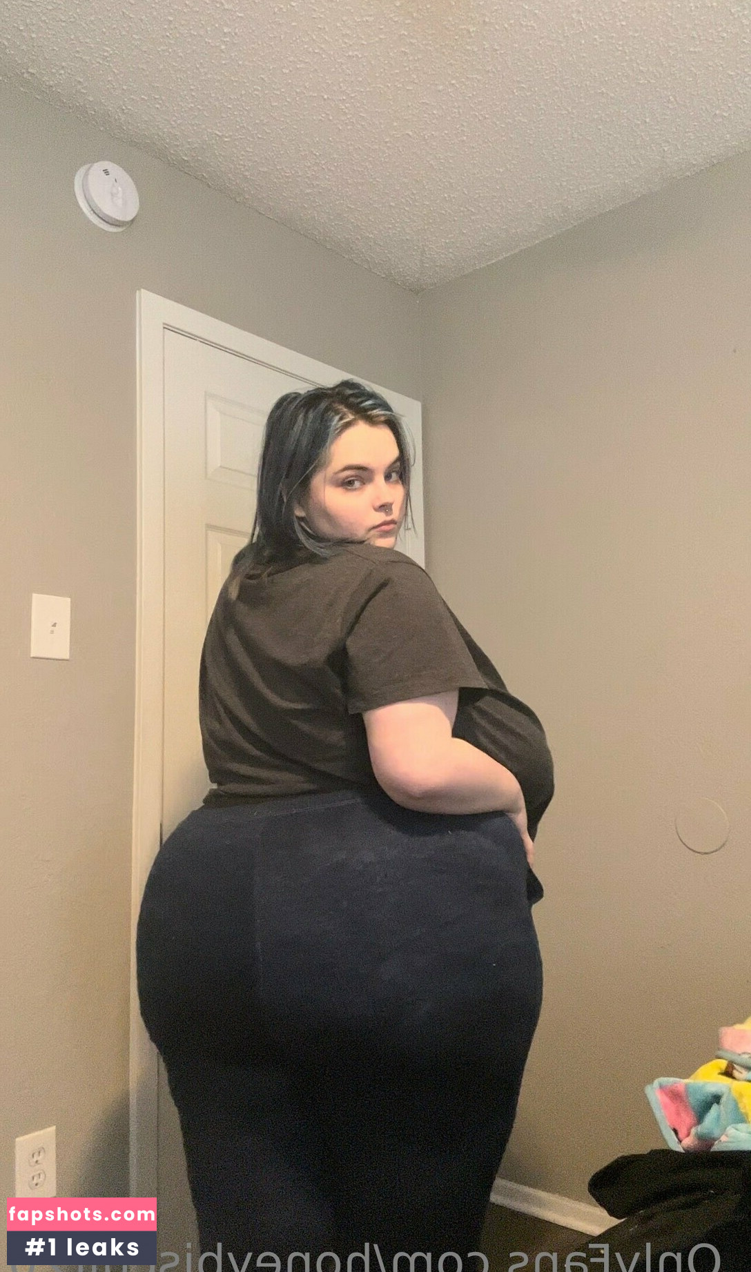 honeybiscuit20 gallery photo #26