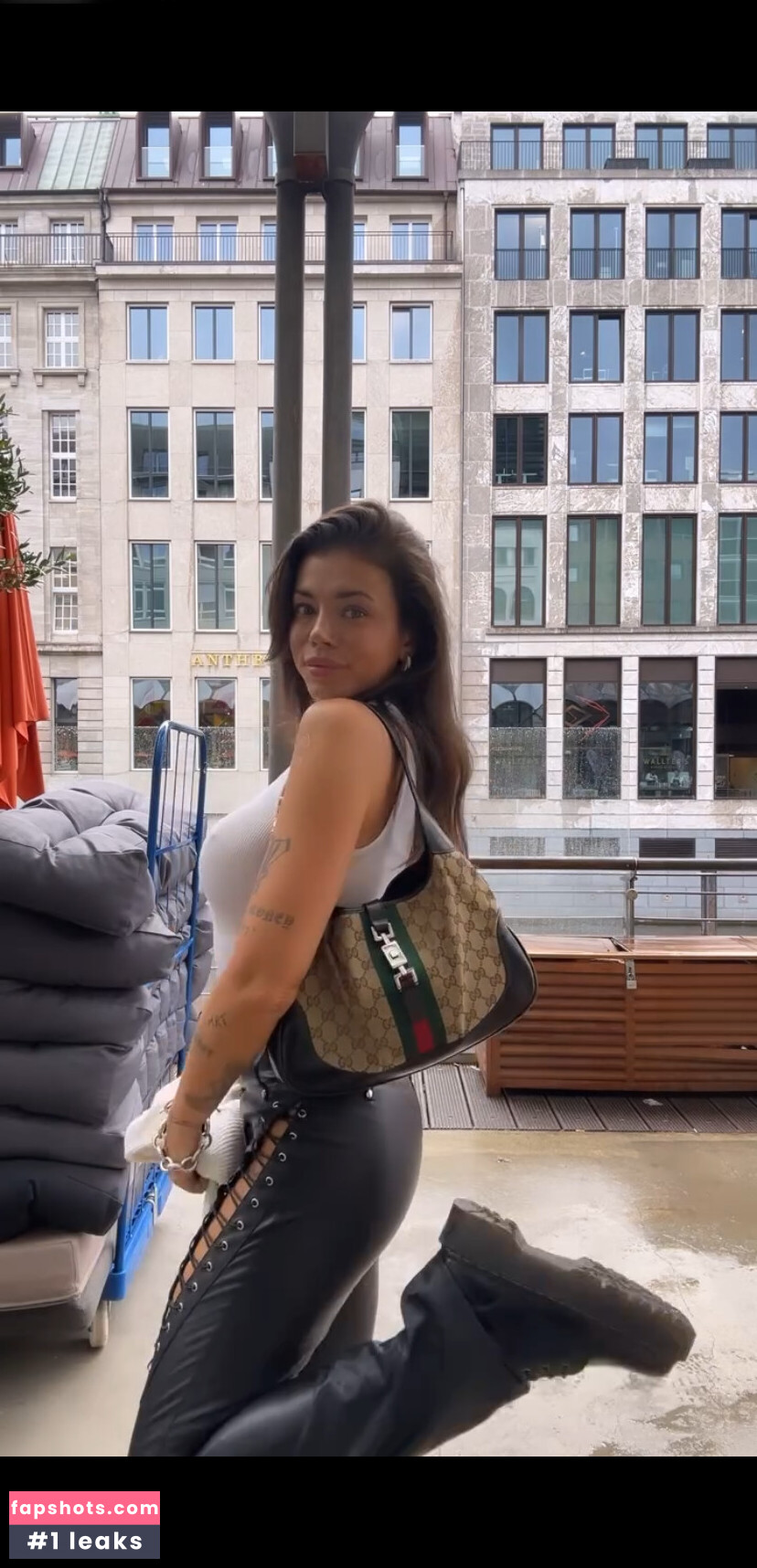 Honeybumofficial gallery photo #3