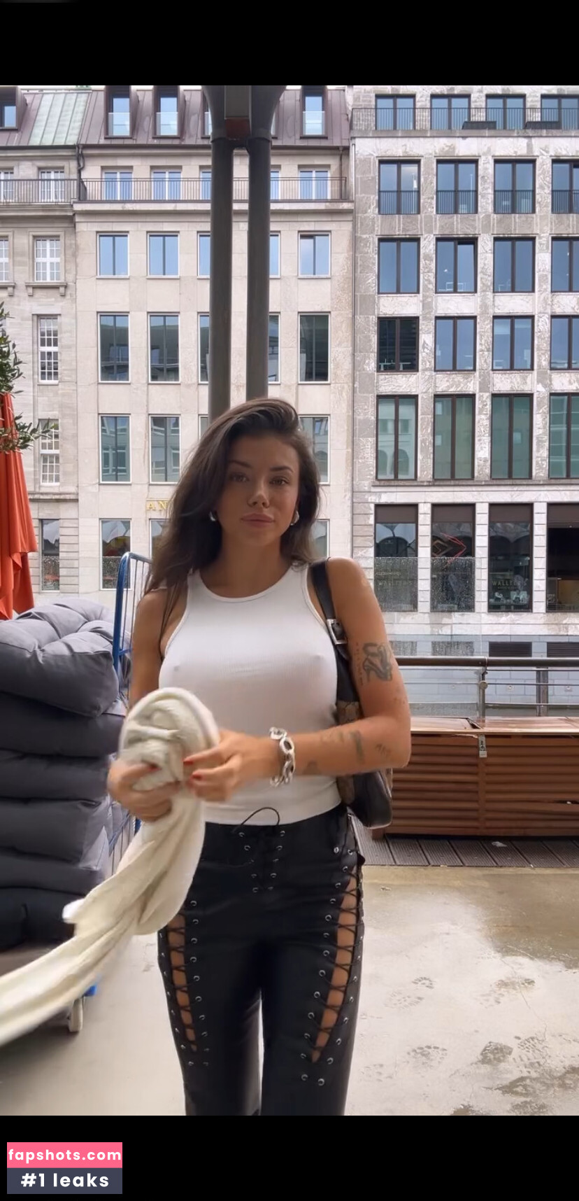 Honeybumofficial gallery photo #7